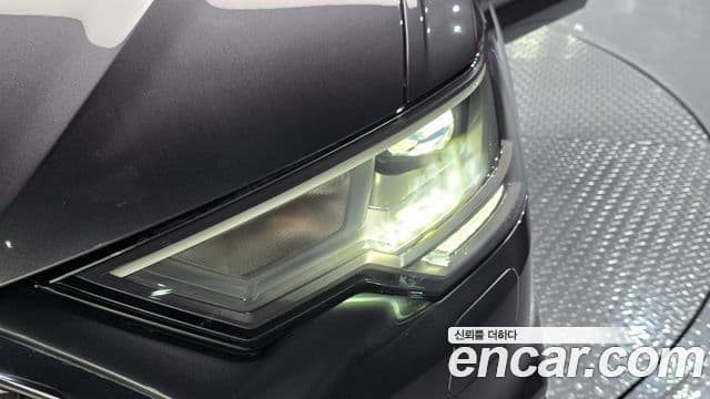 Audi A6 2022 — Photo 16/34