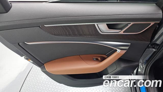 Audi A6 2022 — Photo 11/34