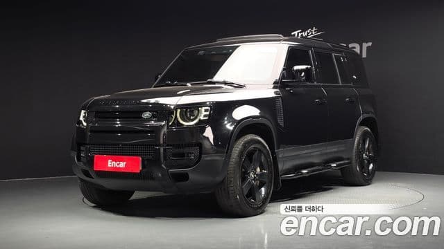 Land Rover Defender 2022 — Photo 3/40