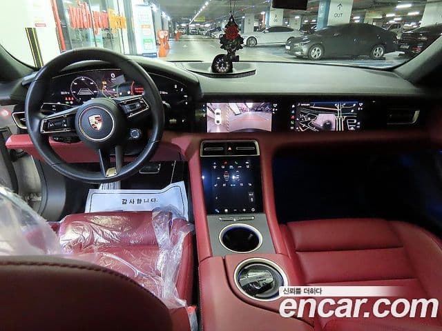 Porsche Taycan 2024 — Photo 1/20