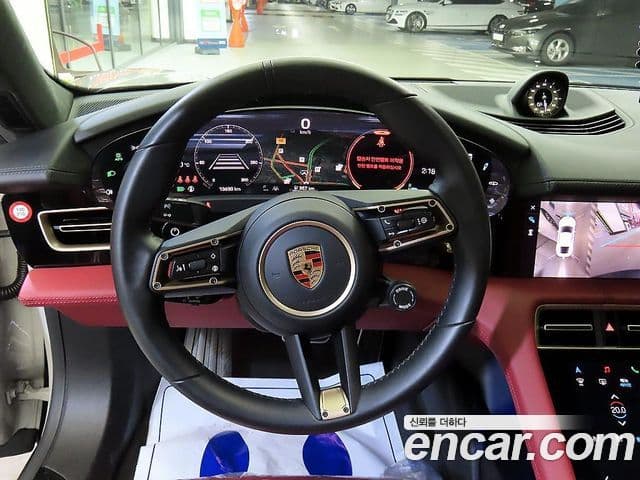 Porsche Taycan 2024 — Photo 15/20