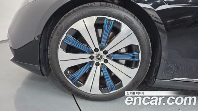 Mercedes-Benz EQS 2022 — ფოტო 23/34