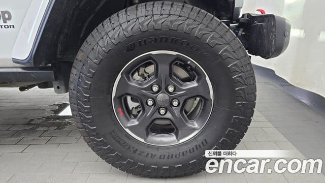 Jeep Gladiator 2022 — Photo 24/33