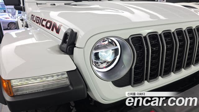 Jeep Gladiator 2022 — Photo 3/33
