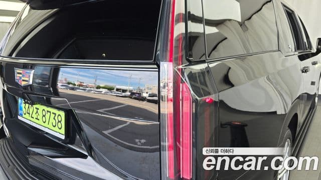 Cadillac Escalade 2026 — Şəkil 1/32