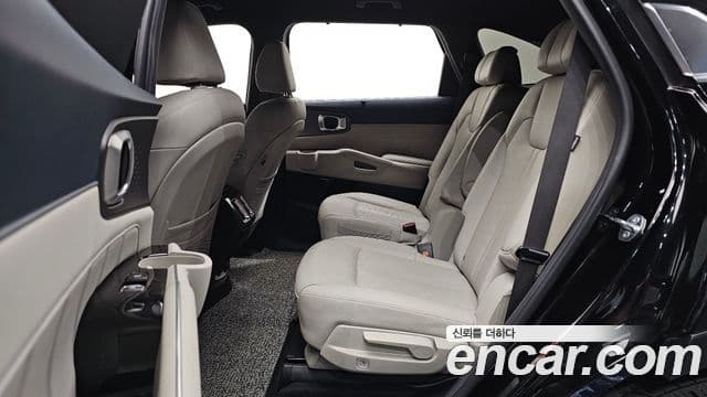 Kia Sorento 2024 — Фото 11/20