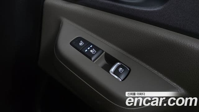 Kia Carnival 2024 — Şəkil 32/37