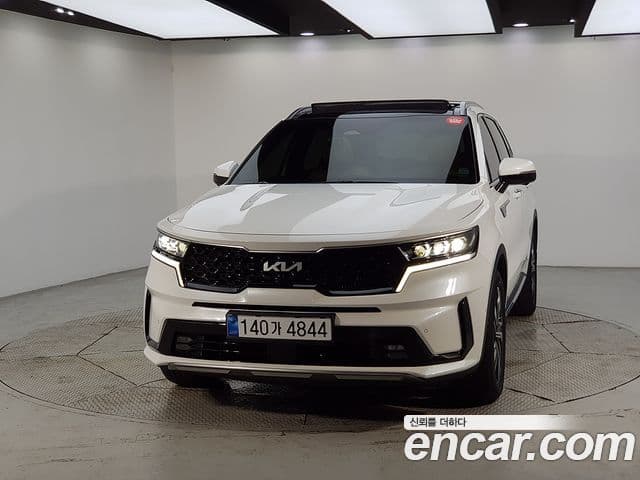 Kia Sorento 2022 — Фото 3/20