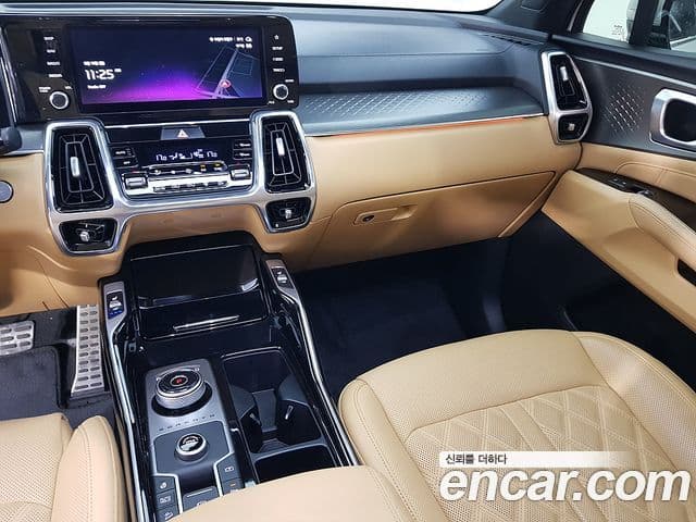 Kia Sorento 2022 — Фото 6/20