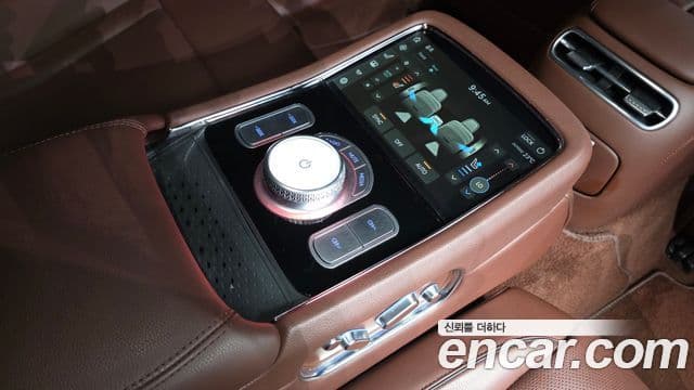 Genesis G90 2022 — ფოტო 2/20