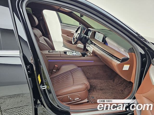 Genesis G90 2023 — Photo 13/20