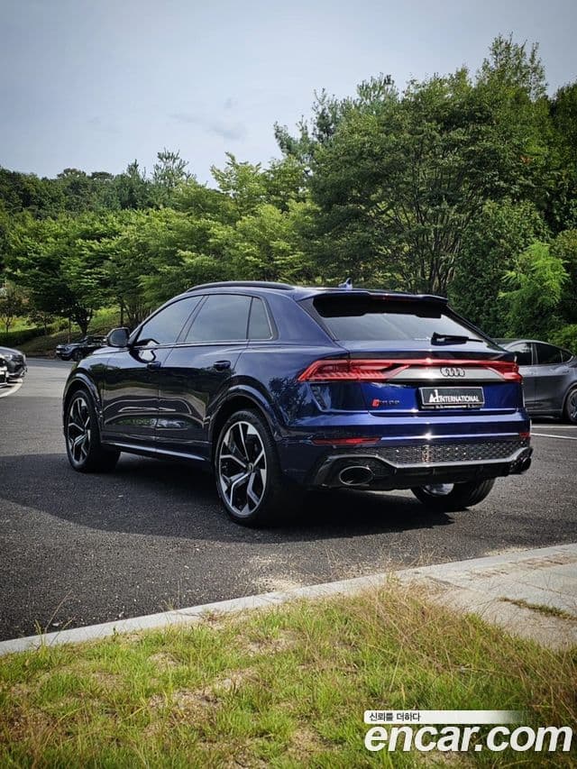 Audi RSQ8 2021 — Photo 13/20