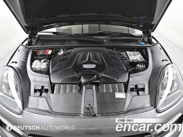 Porsche Cayenne 2020 — Photo 6/20