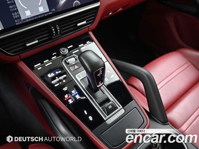 Porsche Cayenne 2020 — Photo 4/20