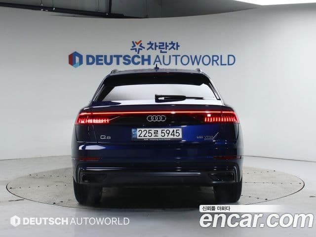 Audi Q8 2021 — ფოტო 6/20