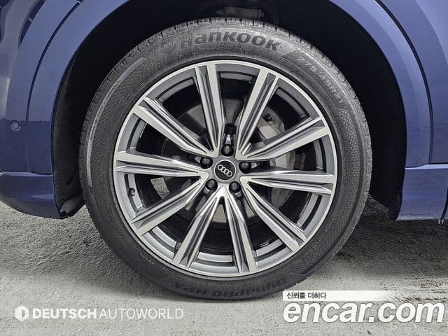 Audi Q8 2021 — ფოტო 12/20
