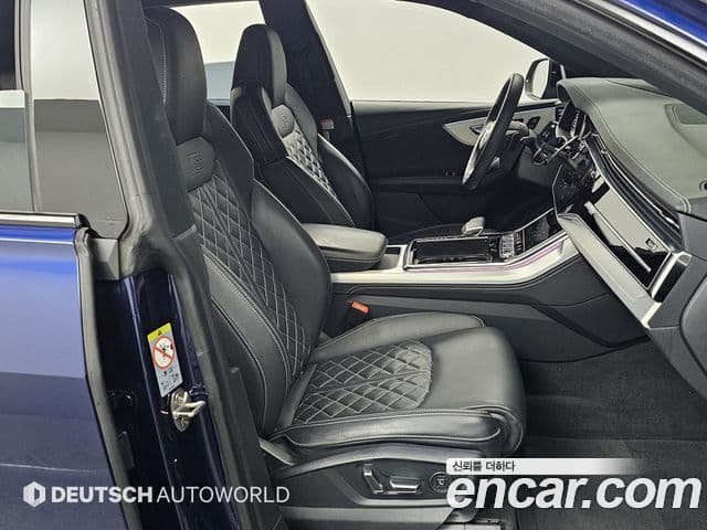 Audi Q8 2021 — ფოტო 8/20