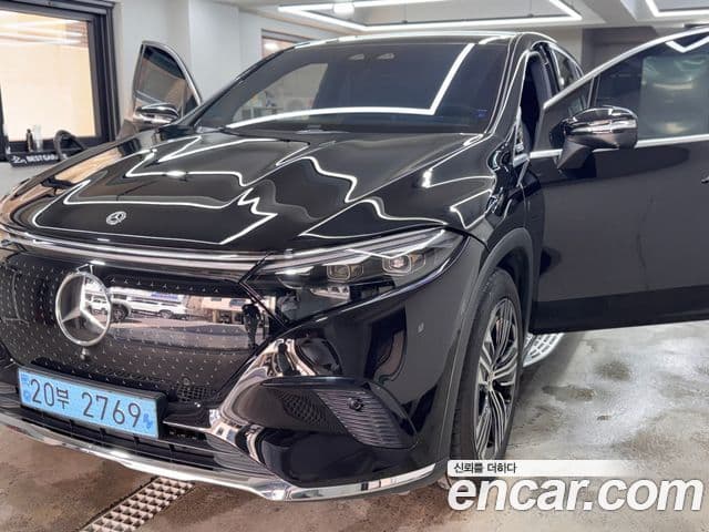 Mercedes-Benz EQS SUV 2023 — Şəkil 1/11