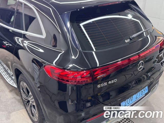 Mercedes-Benz EQS SUV 2023 — Şəkil 3/11