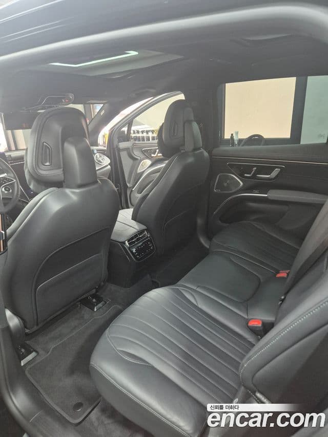 Mercedes-Benz EQS SUV 2023 — Şəkil 5/11