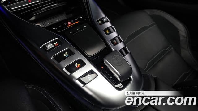 Mercedes-Benz AMG GT 2021 — Photo 7/32