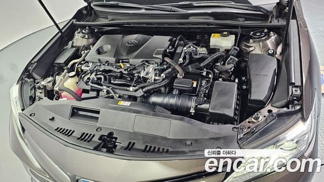 Toyota Camry 2018 — Photo 10/19