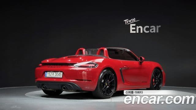 Porsche 718 Boxster 2022 — Фото 2/20