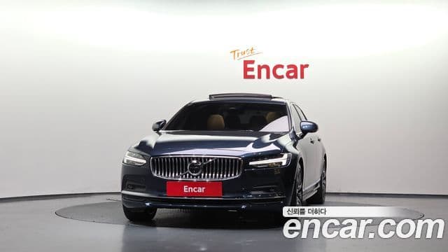 Volvo S90 2023 — Photo 18/20