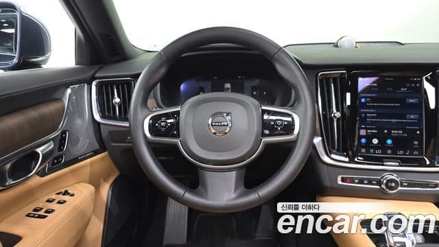 Volvo S90 2023 — Photo 5/20
