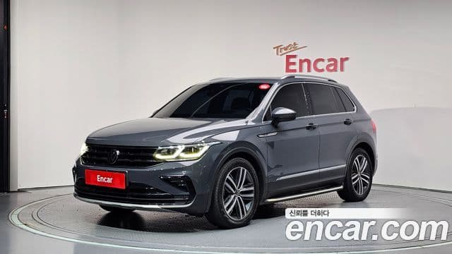 Volkswagen Tiguan 2022 — Photo 7/35