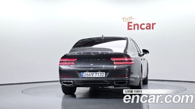Genesis G80 2021 — Photo 19/20