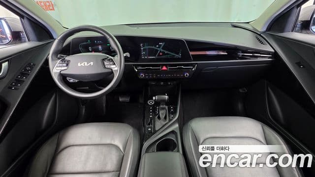 Kia Niro 2022 — Фото 7/20