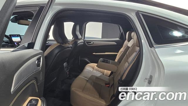 Renault Samsung Arkana 2025 — Фото 12/20
