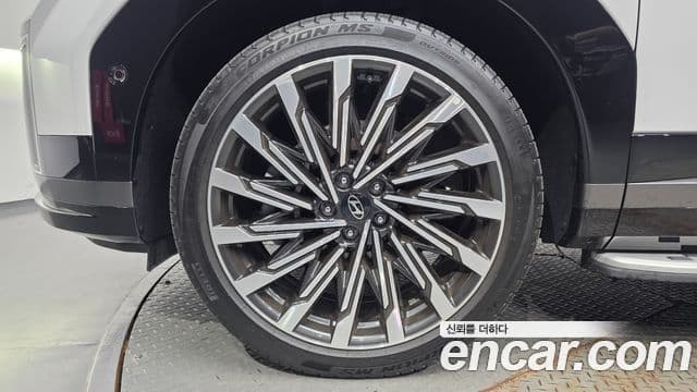 Hyundai Santa Fe 2025 — Photo 11/20