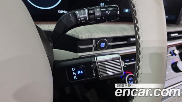 Hyundai Santa Fe 2025 — Photo 7/20