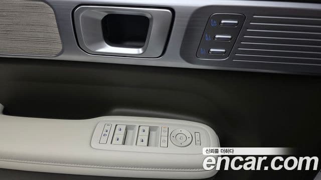 Hyundai Santa Fe 2025 — Photo 8/20