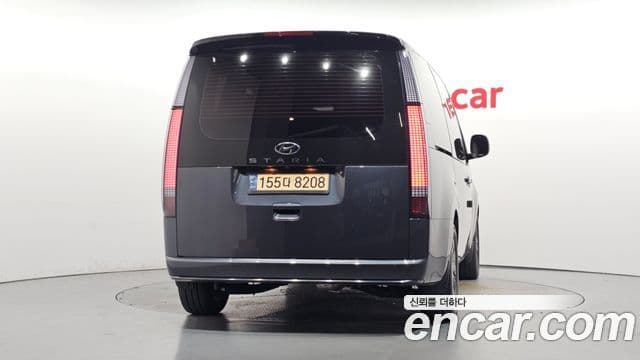 Hyundai Staria 2022 — Şəkil 28/32