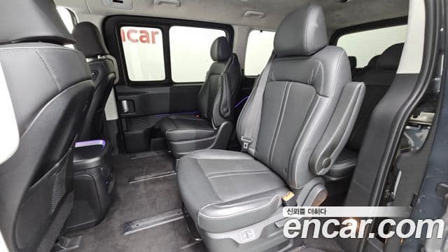 Hyundai Staria 2022 — Şəkil 15/32
