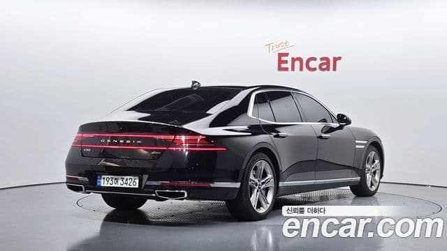 Genesis G90 2022 — Photo 17/20