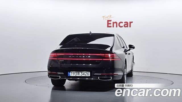 Genesis G90 2022 — Photo 14/20