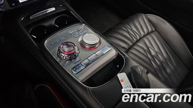 Genesis G90 2022 — Photo 15/20