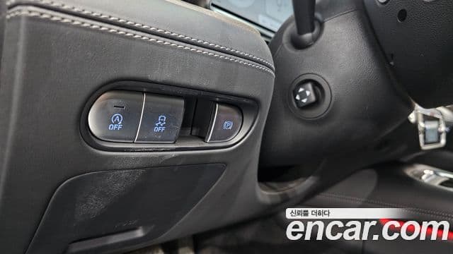 Genesis G90 2022 — Photo 18/20
