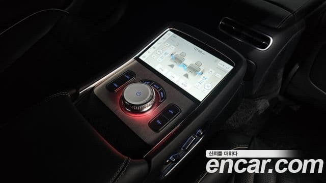 Genesis G90 2022 — Photo 19/20