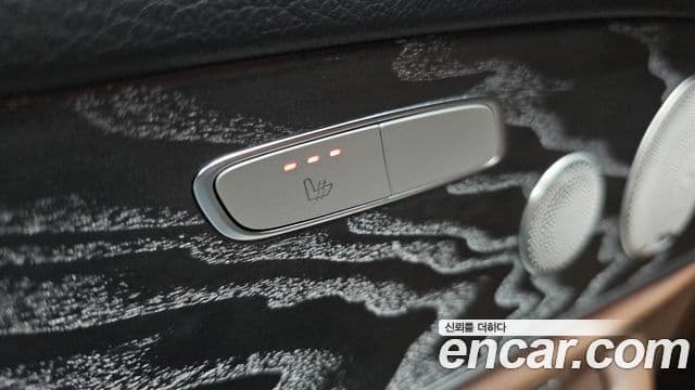 Mercedes-Benz E-Class 2023 — ფოტო 21/33