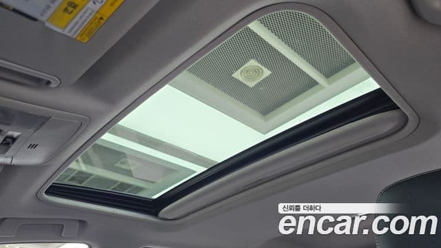 Toyota RAV4 2018 — Фото 17/20