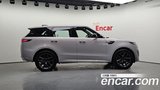 Land Rover Range Rover Sport 2026 — Фото 5/20