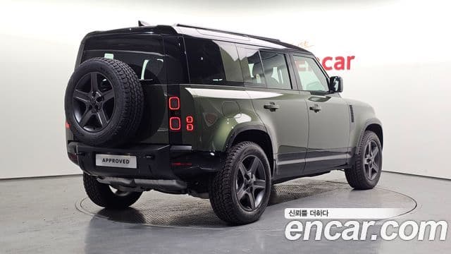 Land Rover Defender 2026 — Photo 14/20
