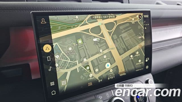 Land Rover Defender 2026 — Photo 15/20