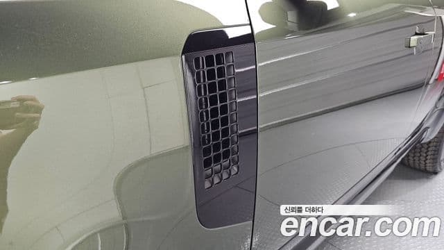 Land Rover Defender 2026 — Photo 13/20