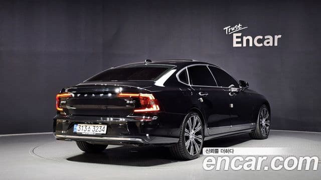 Volvo S90 2022 — Photo 13/20